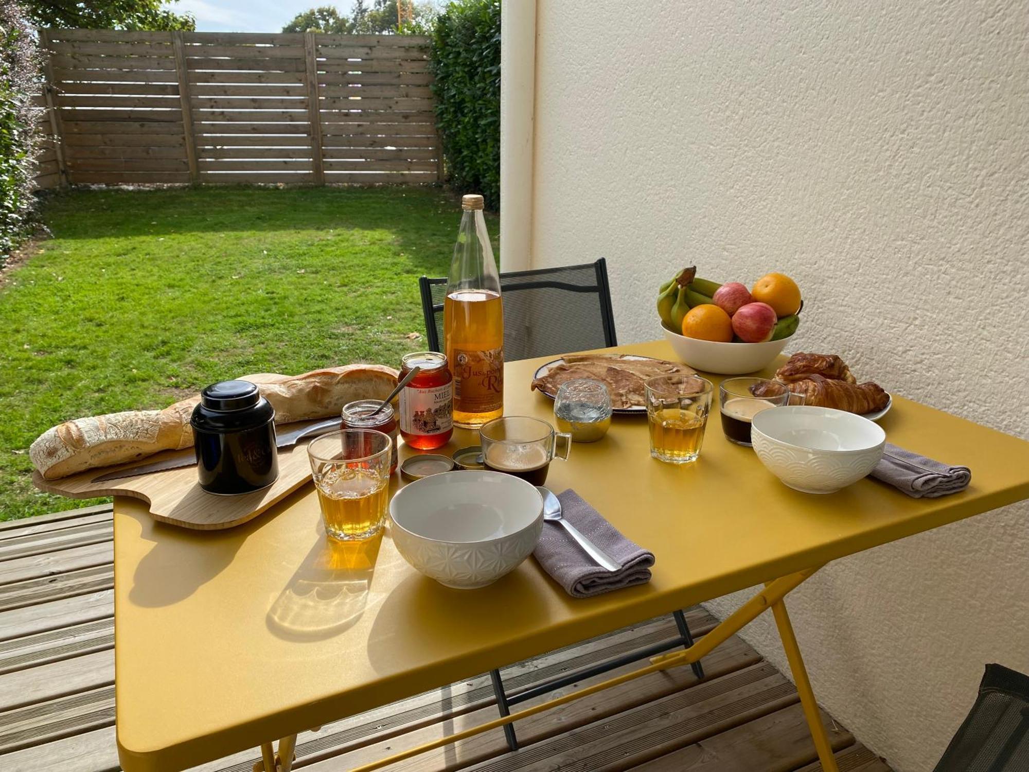 La Pause De Merimee - Jardin - Parking Vannes Luaran gambar